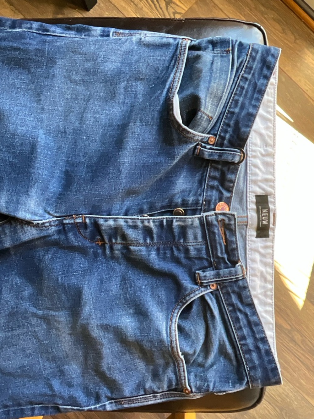 Neuw Men's Indigo Straight tapered Jeans